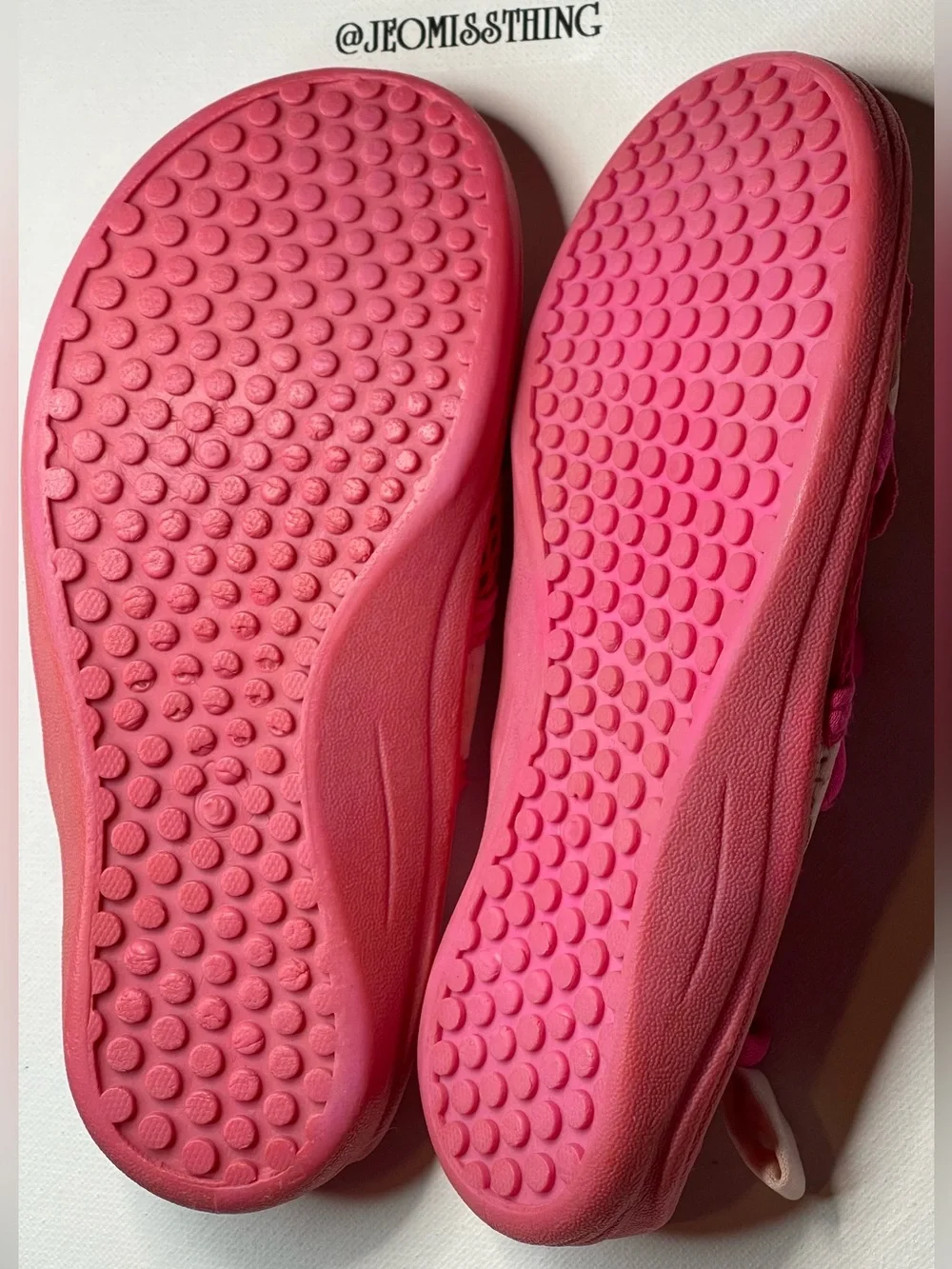 Disney Minnie Mouse Pink Sequin Bow Water Shoes